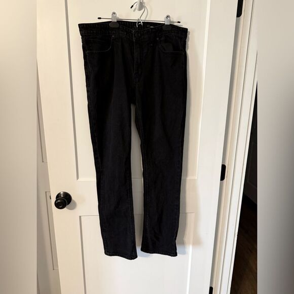 Vorta Black Straight Jeans Sleek Modern Design - Picture 1 of 7